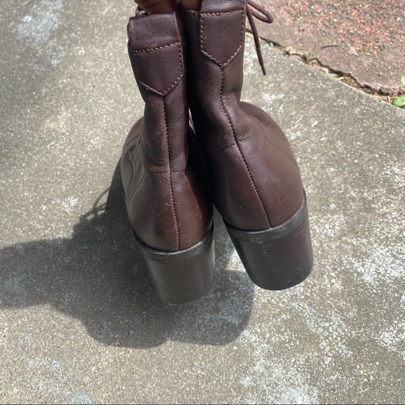 Vintage 90s lace up Brown Leather Boots 8 - Picture 9 of 15